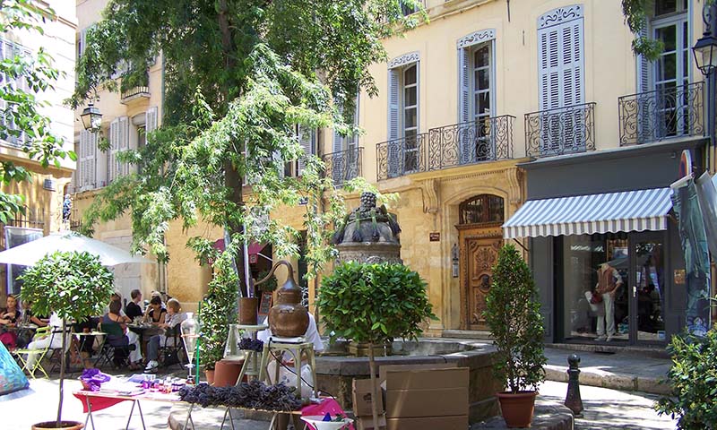 Brunnen_in_Aix-en-Provence